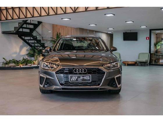 AUDI A4 2.0 TFSI MHEV S LINE QUATTRO S TRONIC AUDI A4 2.0 TFSI MHEV S LINE QUATTRO S TRONIC